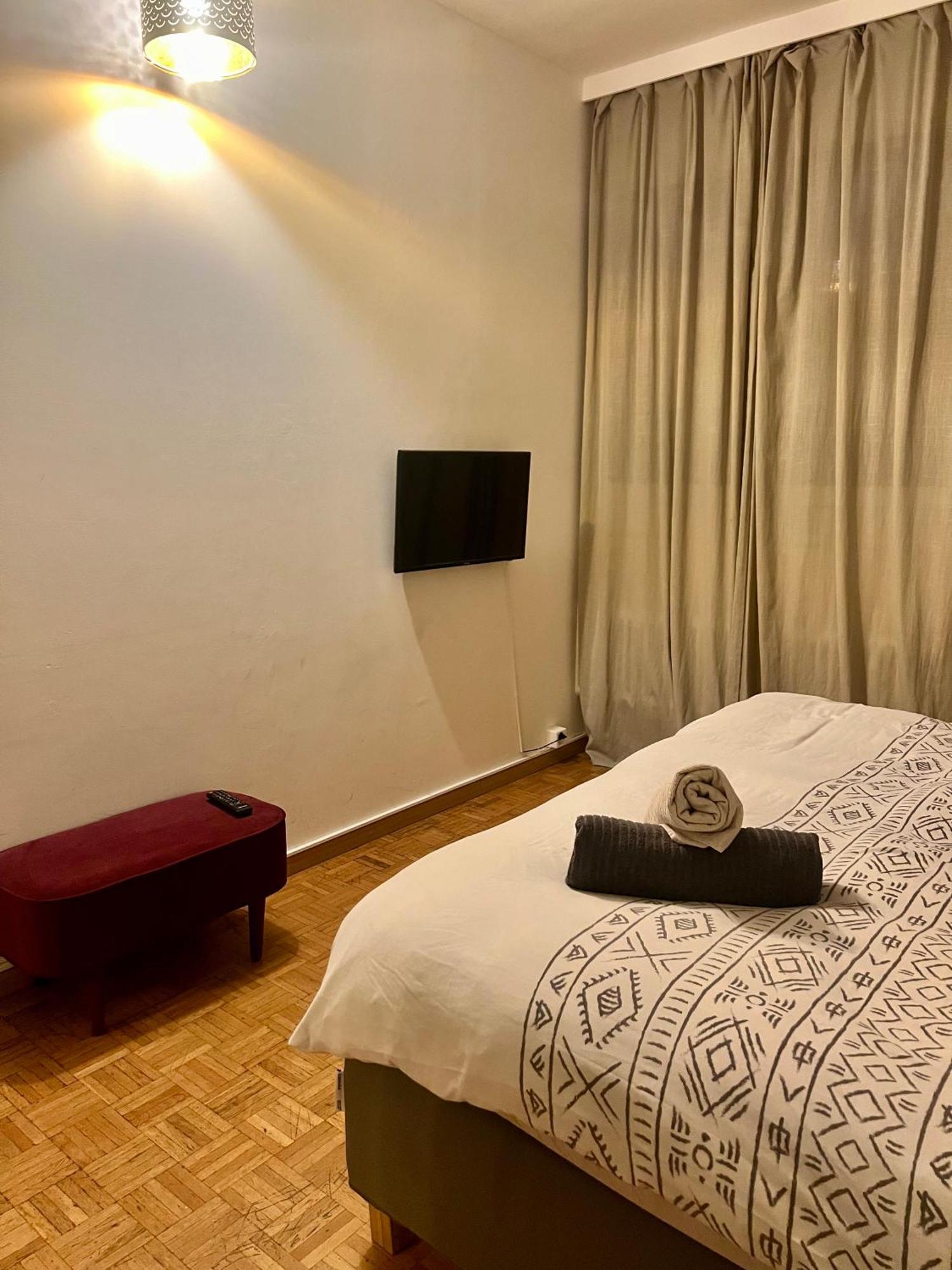 2 Bedroom Flat In Heart Of Eaux-vives अपार्टमेंट Geneva
